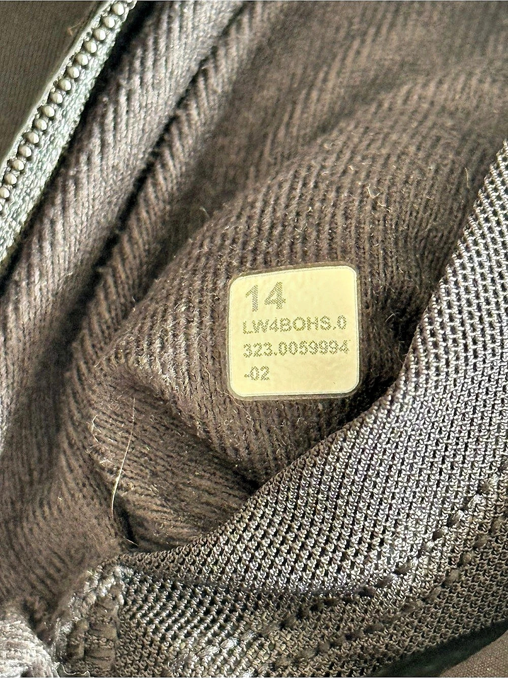 Lululemon Cross Chill Lightweight Run Jacket *Emboss Black Hooded Jacket Size 14 - Picture 3 of 9